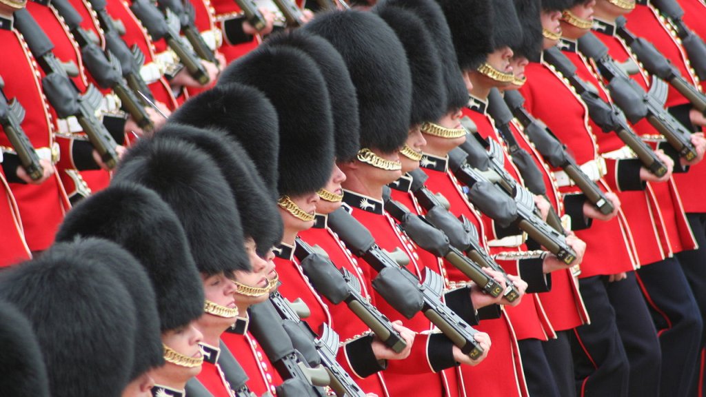 1280px-Soldiers_Trooping_the_Colour,_16th_June_2007