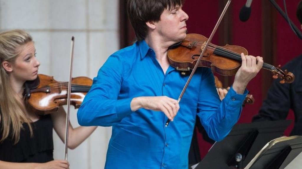afp-once-ignored-violinist-bell-plays-washington-public-encore