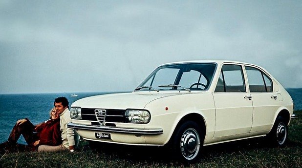 Alfa Romeo Alfasud от първата половина на 70-те години е един от първите автомобилни дизайни на Джуджаро