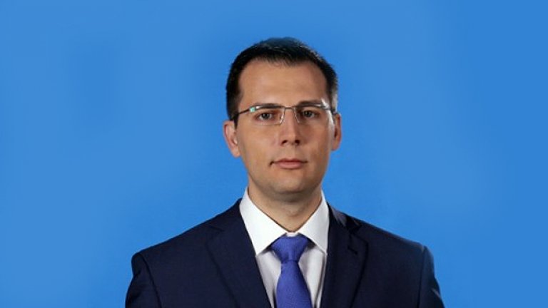 Лютви Местан обяви по-рано, че новият министър ще е експерт