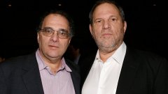 Нова книга разкрива детайли за обвиненията към продуцента - като това, че всъщност счетоводител от The Weinstein Company е помогнал за поведението на Уайнстийн да се разбере публично.