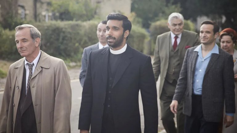 “Гранчестър”, сезон 9
Кога: всяка сряда от 8 януари от 22:00 ч.
Къде: по Star Crime 
Последният девети сезон на британския криминален сериал, засипан от хвалебствия на Острова, пристига на малкия екран у нас. Историята отново се фокусира върху кеймбриджски духовник и полицейски инспектор, които в тандем разследват убийства в малкото британско селце Грандчестър.
Всяка от сериите на поредицата разглежда различно престъпление. Така че дори и да не сте гледали предишните девет сезона на сериала, може да си пуснете новата порция от епизоди и пак да се насладите на криминалната мистерия, смесена с типичния британски хумор.