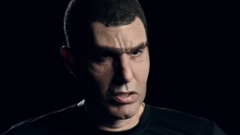 Еран Морад
Това е един от по-новите образи на Барън Коен и може би най-сполучливия от Who is America? - сатиричното шоу на комика, което дебютира през 2018 г. Морад е "бивш" агент на израелското разузнаване "Мосад" и експерт по контратероризма. За да не бъде разпознат от гостите си, Барън Коен носи специална протеза, която прави скулите и челото му по-големи. При срещите си с лица от обществения и политически живот на САЩ Морад говори с тях за тероризма, методи за мъчение, ползата от това да се дават оръжия на децата и пр.
