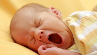 Yawning_Infant,_August_2018