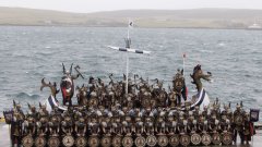 Up Helly Aa е грандиозен фест на Шетландските острови