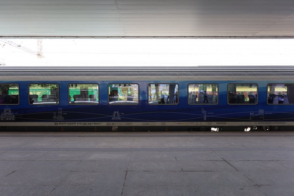 БДЖ пуска първи влак с новите немски вагони от София до Бургас