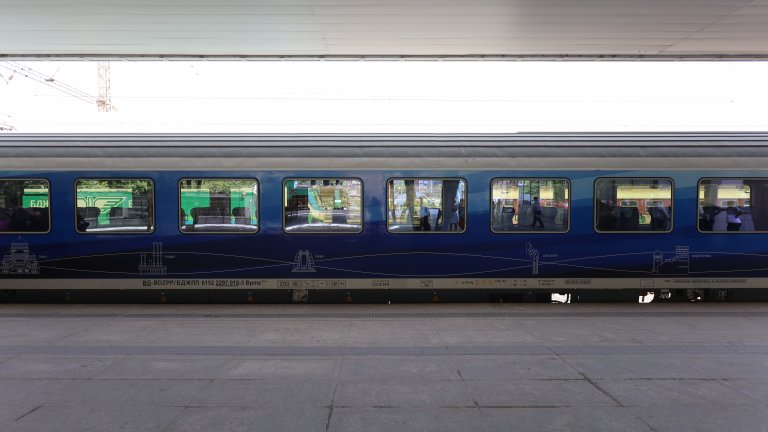 БДЖ пуска първи влак с новите немски вагони от София до Бургас