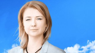 "Защо се кандидатирам ли? Защото обичам страната си!", заявява Дунцова