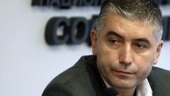 Антон Генов няма да ръководи мачове у нас до края на сезона