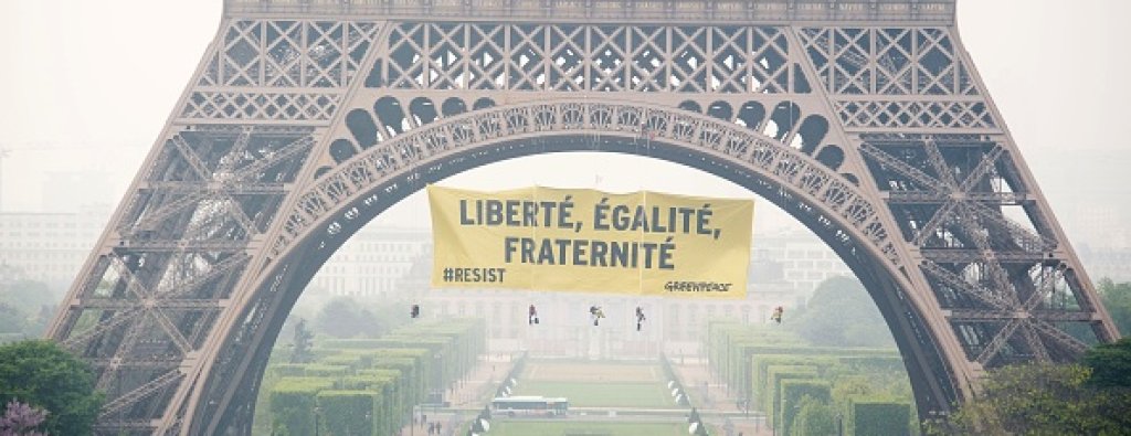 Greenpeace  айфелова кула, париж