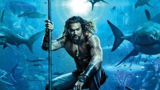 jason-momoa-and-aquaman-cast-break-down-the-trailer_eshp