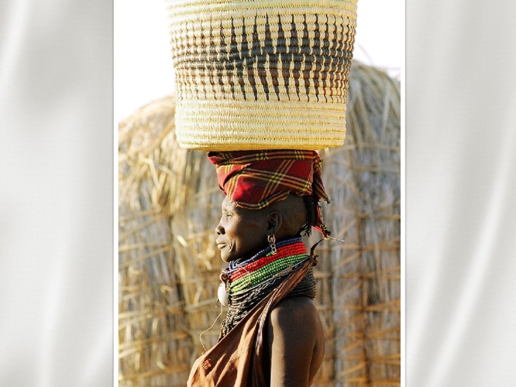 "Жените носят света"