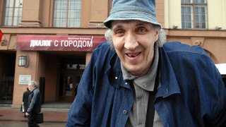 На 18 беше висок 218 см, а Доктор Смърт искаше да купи тялото му: Тъжната история на Руския Гъливер