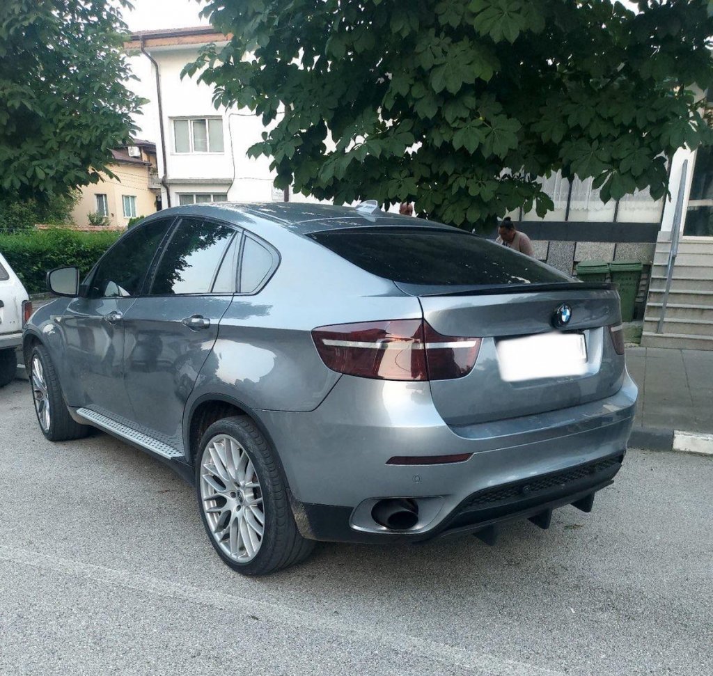 Разбиха група за секс трафик, действала по метода "Ловърбой"