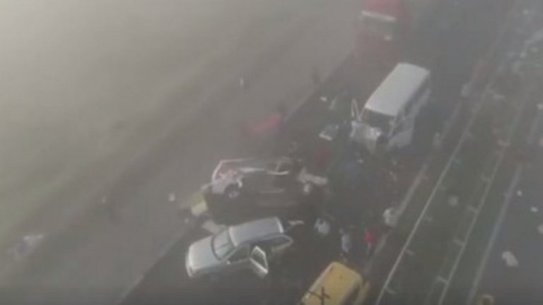 Движението минава в платното за Пловдив
