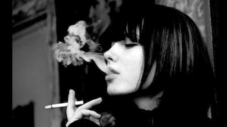 Жените вече пушат повече от мъжете