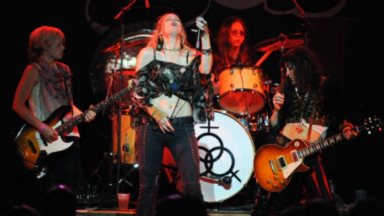 Lez Zeppelin