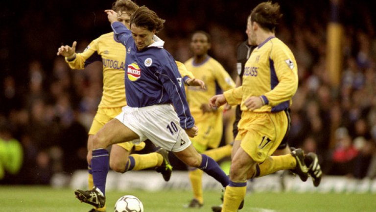 Роберто Манчини – беше вече осъществил първия си трансфер. След като вкара девет гола в 30 мача за Болоня, бе купен от Сампдория.