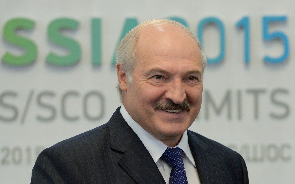 В цялата си политика Лукашенко иска да пресъздаде в Беларус един умален модел на СССР. Това, разбира се, на изключва и силовите структури и разузнаването - КГБ