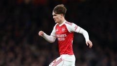 Арсенал страда много за шампионска победа, Челси се провали у дома