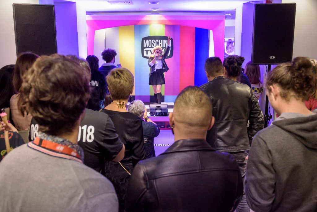 София като Бритни