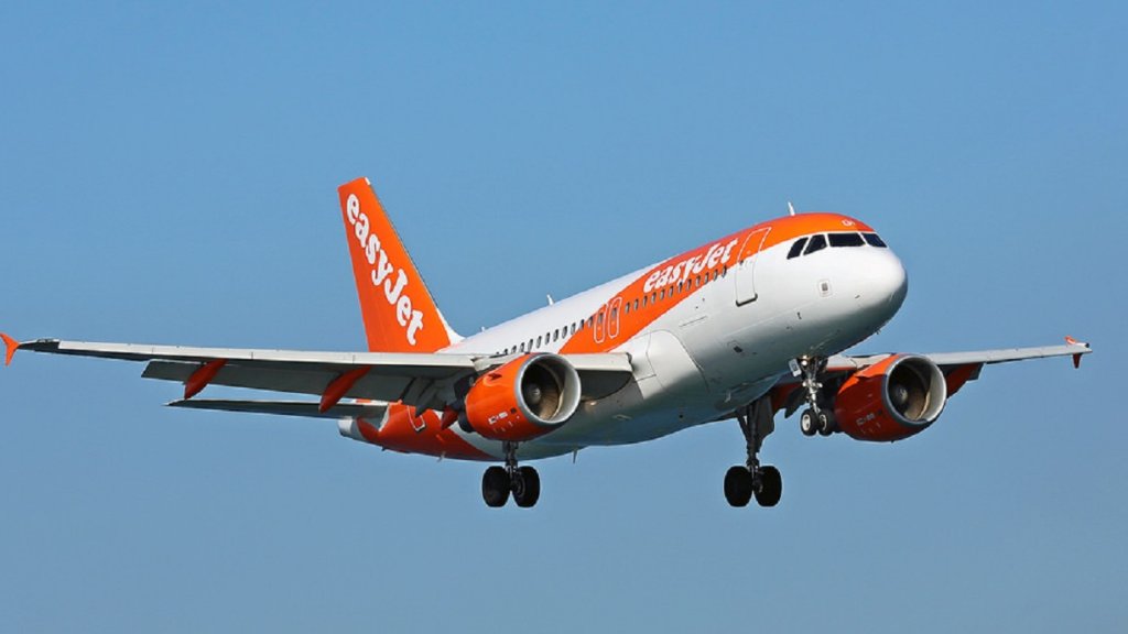 easyJet Airbus A319-111 G-EZGI - New Livery