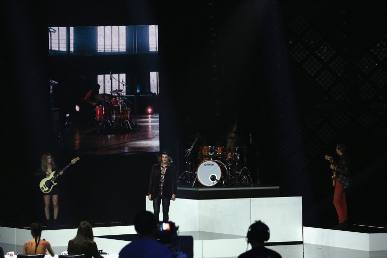 На сцената на италианския X Factor през 2017 г.