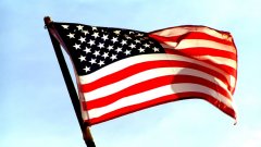 Обичам Америка и се радвам, че съм американски гражданин, само химна не го знам много добре, но ще го науча