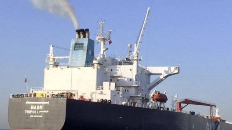 Прокуратурата се намеси в спора за либийския кораб