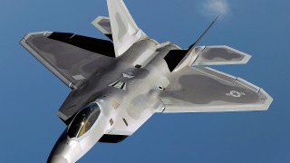 1280px-F-22_Raptor_edit1_(cropped)