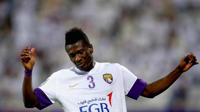 Асамоа Гиан
Ганайският национал бързо направи име в родината си с тима на Либърти Профешъналс, което го прати в италианския Удинезе на едва 17 години. Това е напълно нормално за млад африкански талант, но от този момент нататък кариерата му бе всичко друго, но не и нормална. Докато бе под наем в Модена той изпадна и следващият му ход бе френският Рен, където игра две години, преди да премине във Висшата лига. След един сезон в Съндърланд избра да играе под наем в ОАЕ с екипа на Ал Аин,а после премина там за постоянно. От тогава един от водещите африкански футболисти игра в китайския Шанхай СИПГ и отново под наем на Арабския полуостров с екипа на Ал Ахли от Дубай. Днес е на 31 години и пак опитва късмета си в Европа в турския Кайзериспор.