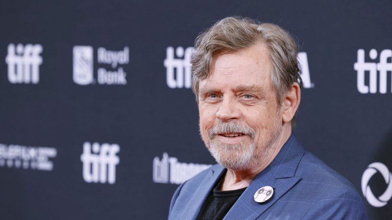 Марк Хамил
Домът си изгуби и звездата от “Междузвездни войни” Марк Хамил. Той се е евакуирал от къщата си във вторник вечерта, но споделя, че е осъзнал размера на опасността, докато е пътувал по магистралата и е видял гъстия черен облак над каньона Темескал.