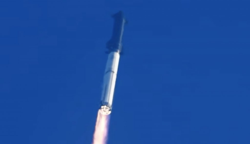 Ракетата Starship на SpaceX избухна малко след излитането си