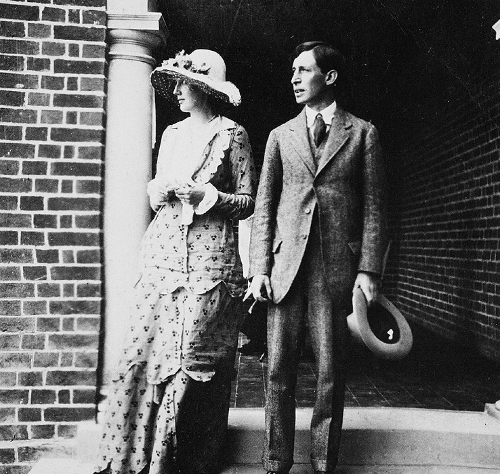 Virginia_and_Leonard_Woolf,_1912_(borderless_crop)
