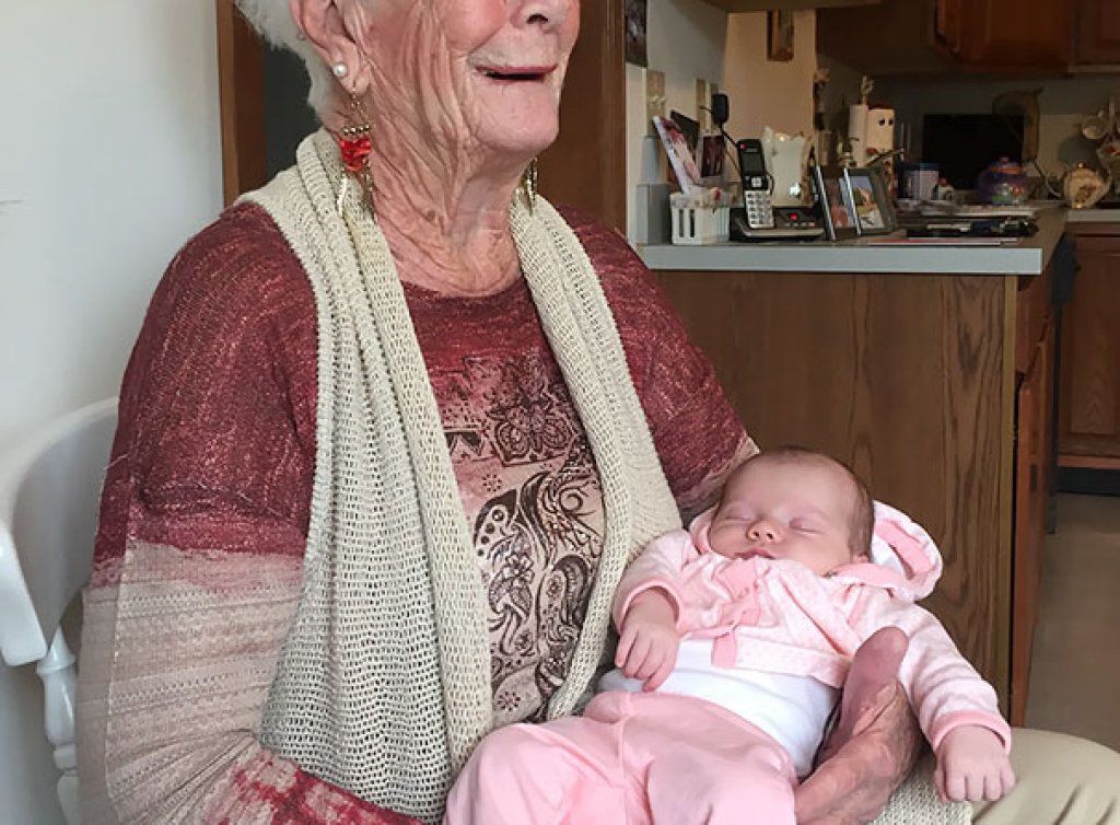 Баба и правнучка