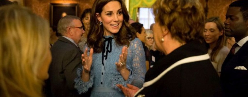 Както се вижда, тя изглежда много добре.