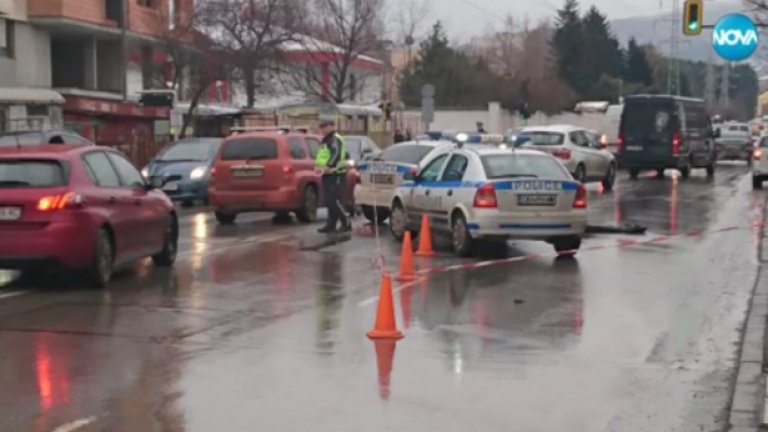 Жената е блъсната от две коли на бул. "Симеоновско шосе"