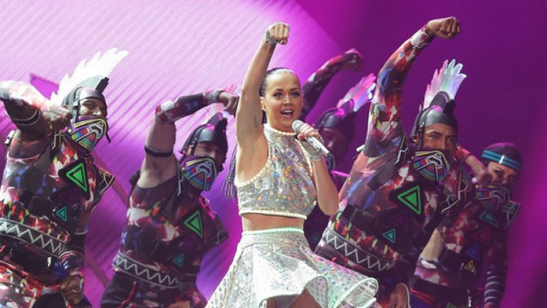 Кейти Пери - 13,1 млн. нови последователи, общо: 61,2 млн