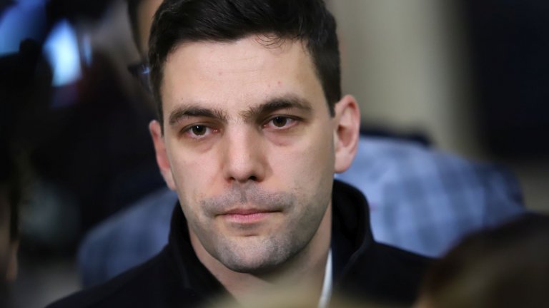 В същото време от ГЕРБ говорят за Мария Габриел като първи премиер и коалиция с ДПС, ДБ и ИТН, но без ПП