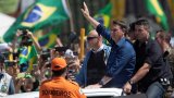Бразилският президент няма намерение да признае очертаващата му се загуба