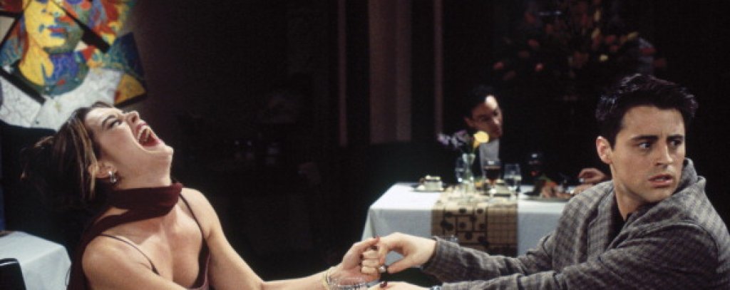 strong>Брук Шийлдс
Секс символ за поколения, Шийлдс изигра лудата фенка на Джоуи – Ерика. Дотолкова не с акъла си, че не разбираше, че Джоуи е просто актьор, а не истински доктор. Никога няма да забравим маниакалния й смях в ресторанта, пред