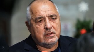 "Всяка партия си е на нейния крак", посочва още Борисов