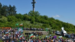България отбелязва Деня на Христо Ботев