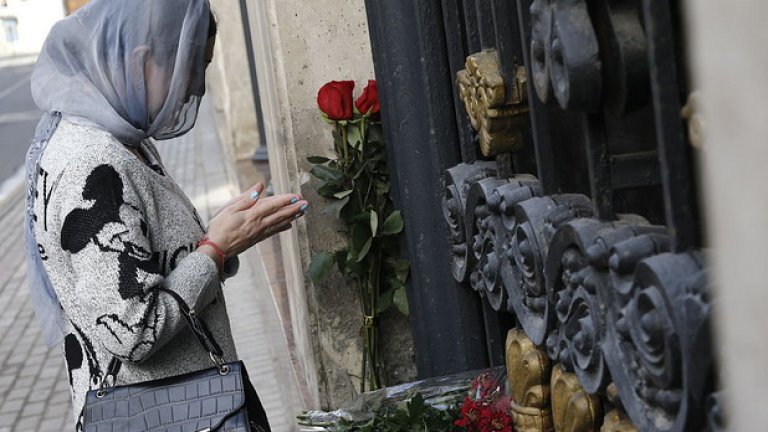 Пред посолството на Узбекистан в Москва