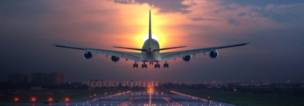 airline-landing-640x360