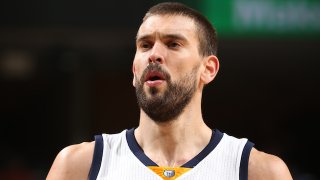 Cleveland Cavaliers v Memphis Grizzlies