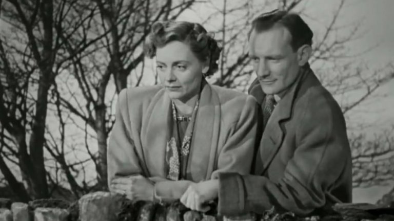 6. “Кратка среща” (от 1945 г.)
Омъжената Лора и жененият д-р Алек Харви се озовават на една гара и решават да прекарат следобеда си заедно. Но опознавайки се, чувствата помежду им се разпалват и ги карат да поставят под съмнение брачните си клетви.