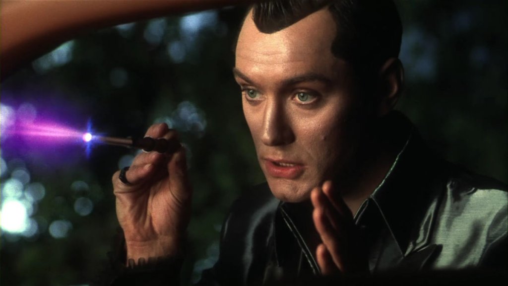 7. "A.I. Artificial Intelligence" (2001)  
Изкуственият интелект е нещо, върху което Стенли Кубрик работи от началото на 70-те години. Той предава проекта на Стивън Спилбърг през 1995, четири години преди внезапната си смърт. Както често се случва съ