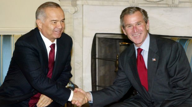 Буш отдавна падна, но ръкуващия се с него Ислам Каримов все още се е вкопчил здраво във властта