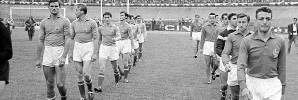 15. Първият мач на финали на европейско в историята
Той е между Франция и Югославия през 1960-а. И е уникален. Сърбите повеждат, но става 3:1 за Франция, а после и 4:2. Но в крайна сметка 12 минути преди края "плавите" фиксират крайното 5:4 в тяхна полза.